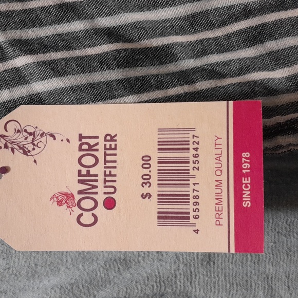 A button up mid sleeve top - Picture 4 of 4